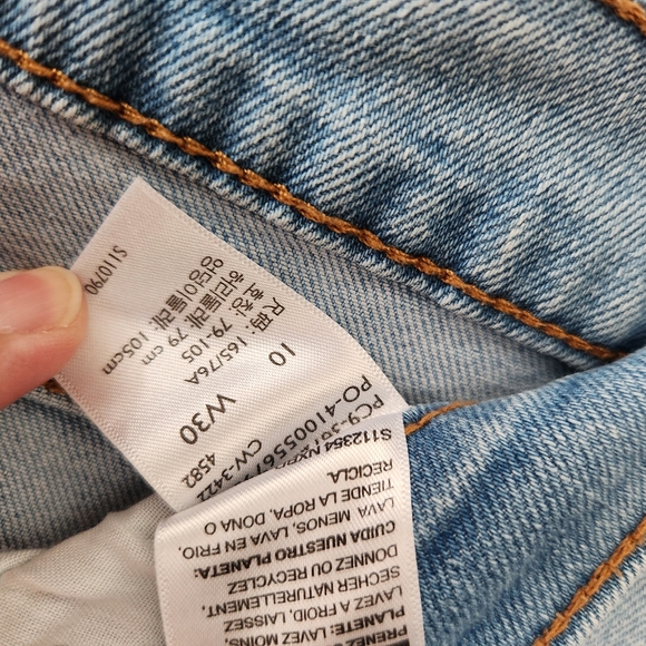 Denizen for Levi Miderise Cropped Jeans (2 available) - Picture 9 of 11